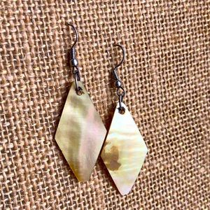 Beige Sea Shell Earrings